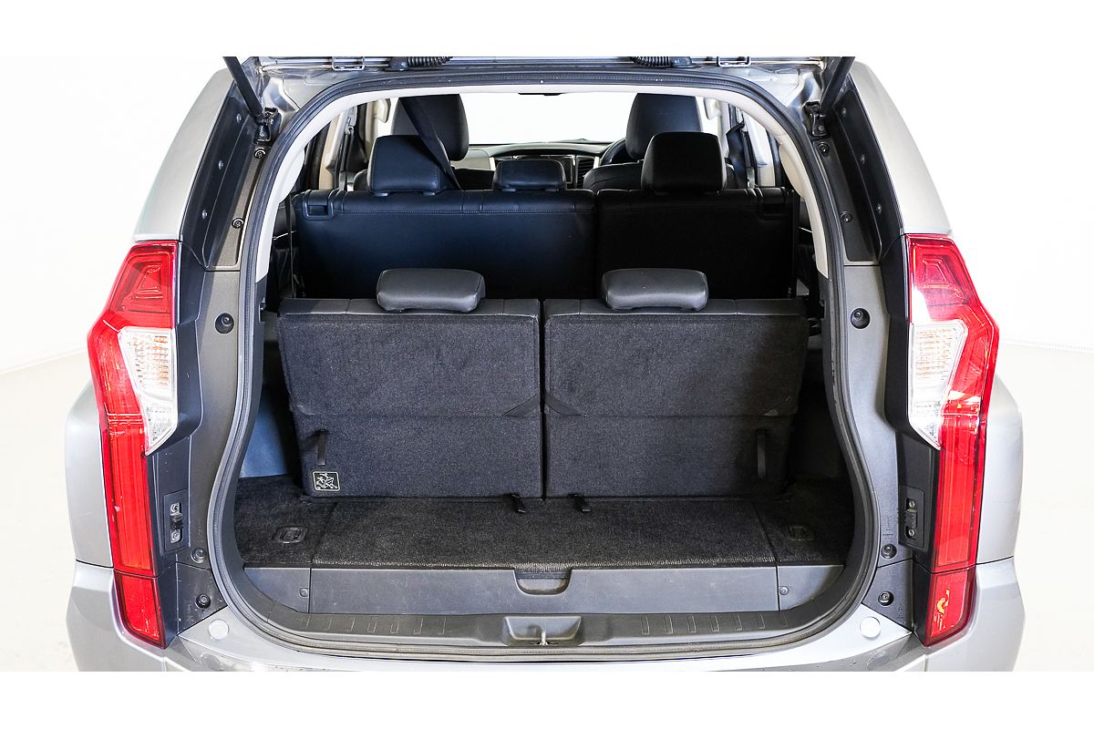2019 Mitsubishi Pajero Sport Black Edition QE