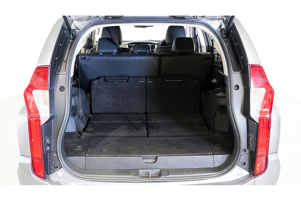 2019 Mitsubishi Pajero Sport Black Edition QE