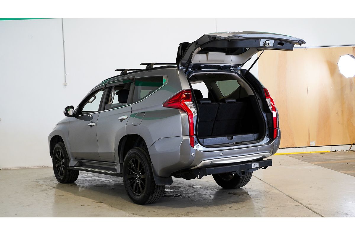 2019 Mitsubishi Pajero Sport Black Edition QE