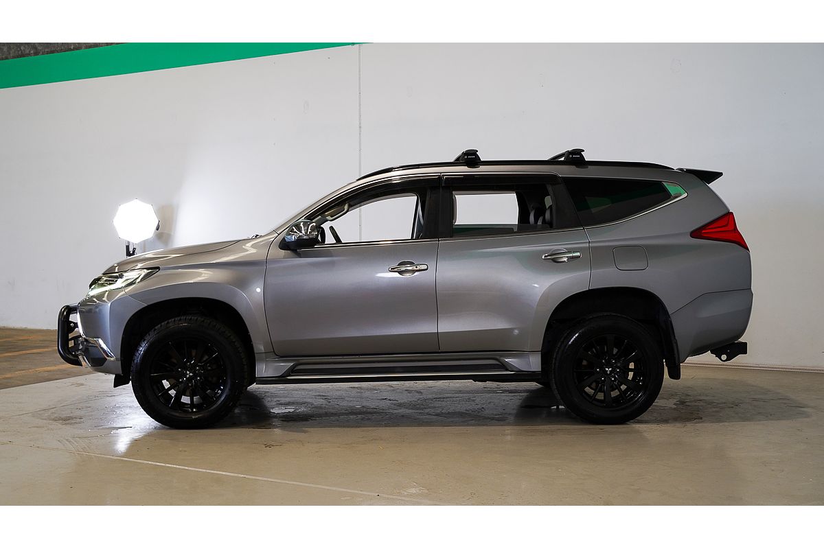 2019 Mitsubishi Pajero Sport Black Edition QE