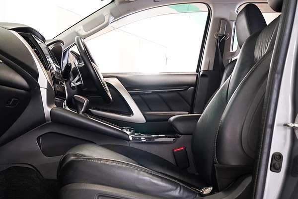 2019 Mitsubishi Pajero Sport Black Edition QE
