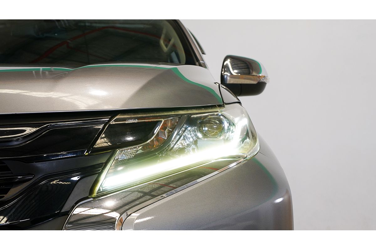 2019 Mitsubishi Pajero Sport Black Edition QE