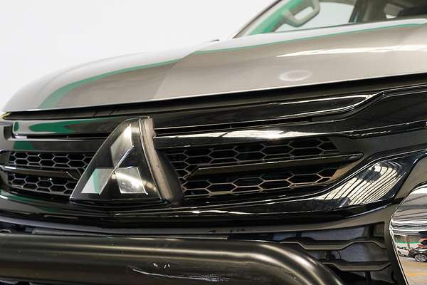 2019 Mitsubishi Pajero Sport Black Edition QE