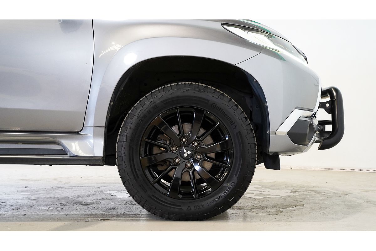 2019 Mitsubishi Pajero Sport Black Edition QE
