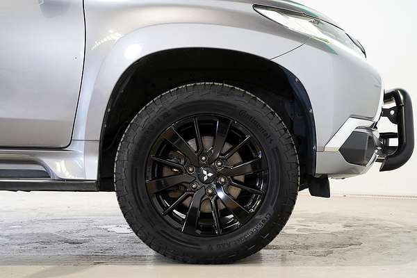 2019 Mitsubishi Pajero Sport Black Edition QE