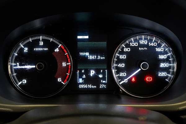 2019 Mitsubishi Pajero Sport Black Edition QE