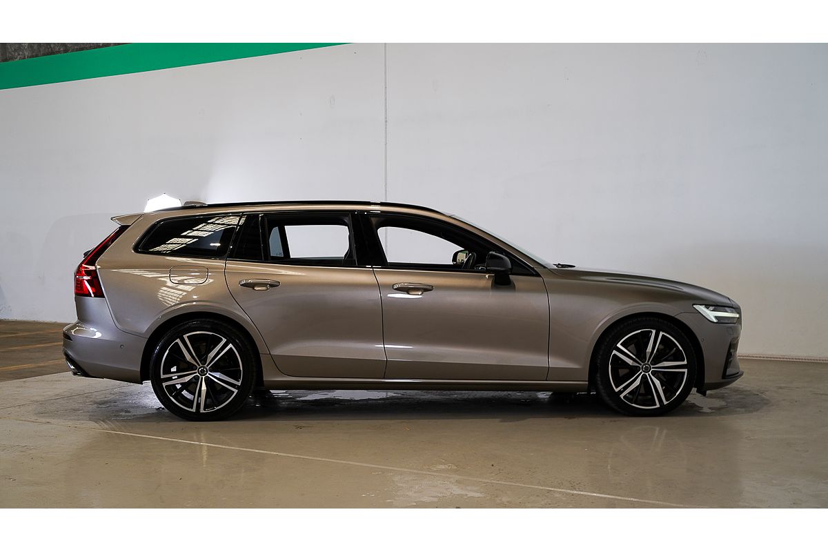 2019 Volvo V60 T5 R-Design