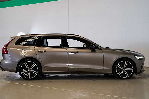 2019 Volvo V60 T5 R-Design