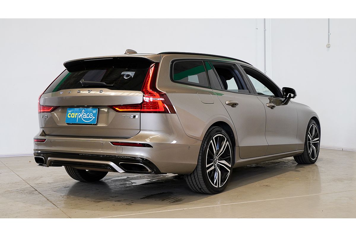 2019 Volvo V60 T5 R-Design