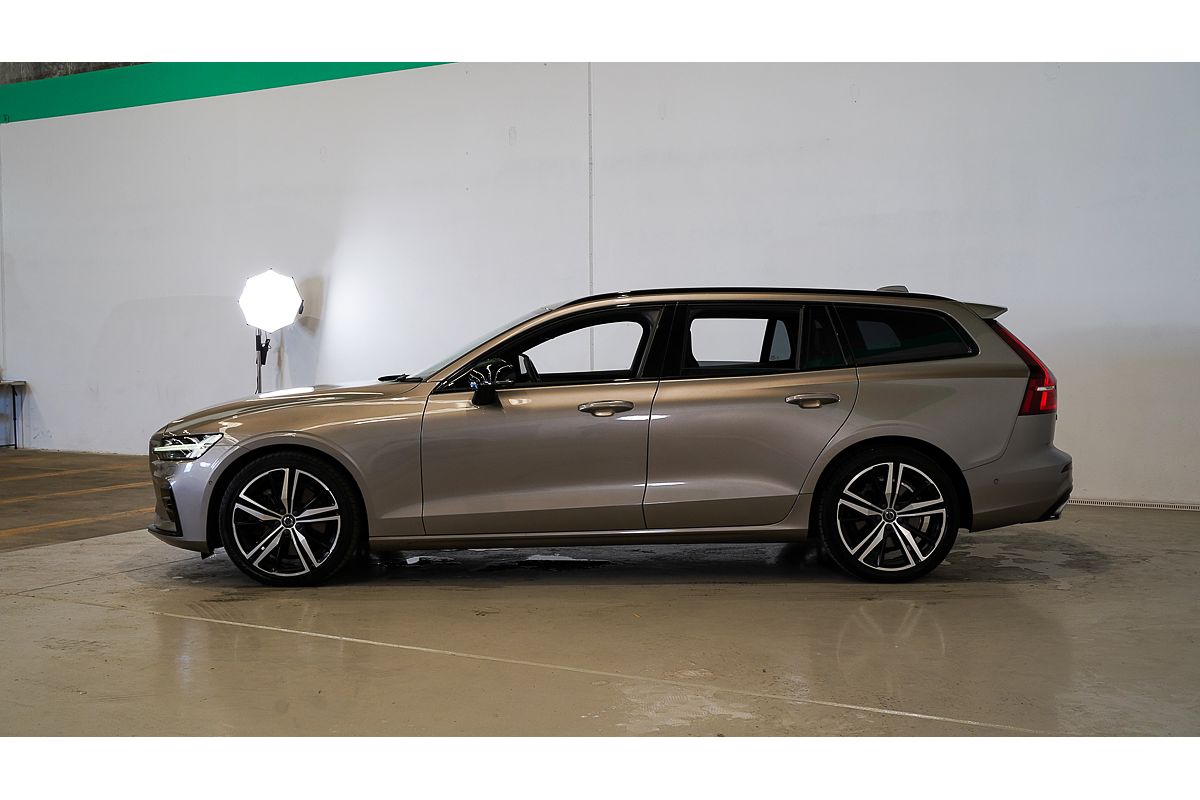2019 Volvo V60 T5 R-Design