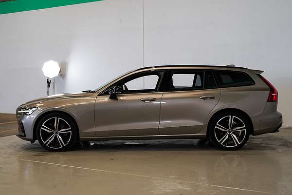 2019 Volvo V60 T5 R-Design