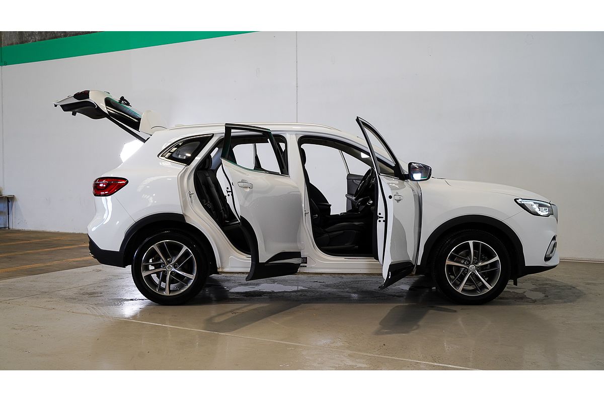 2023 MG HS Excite SAS23