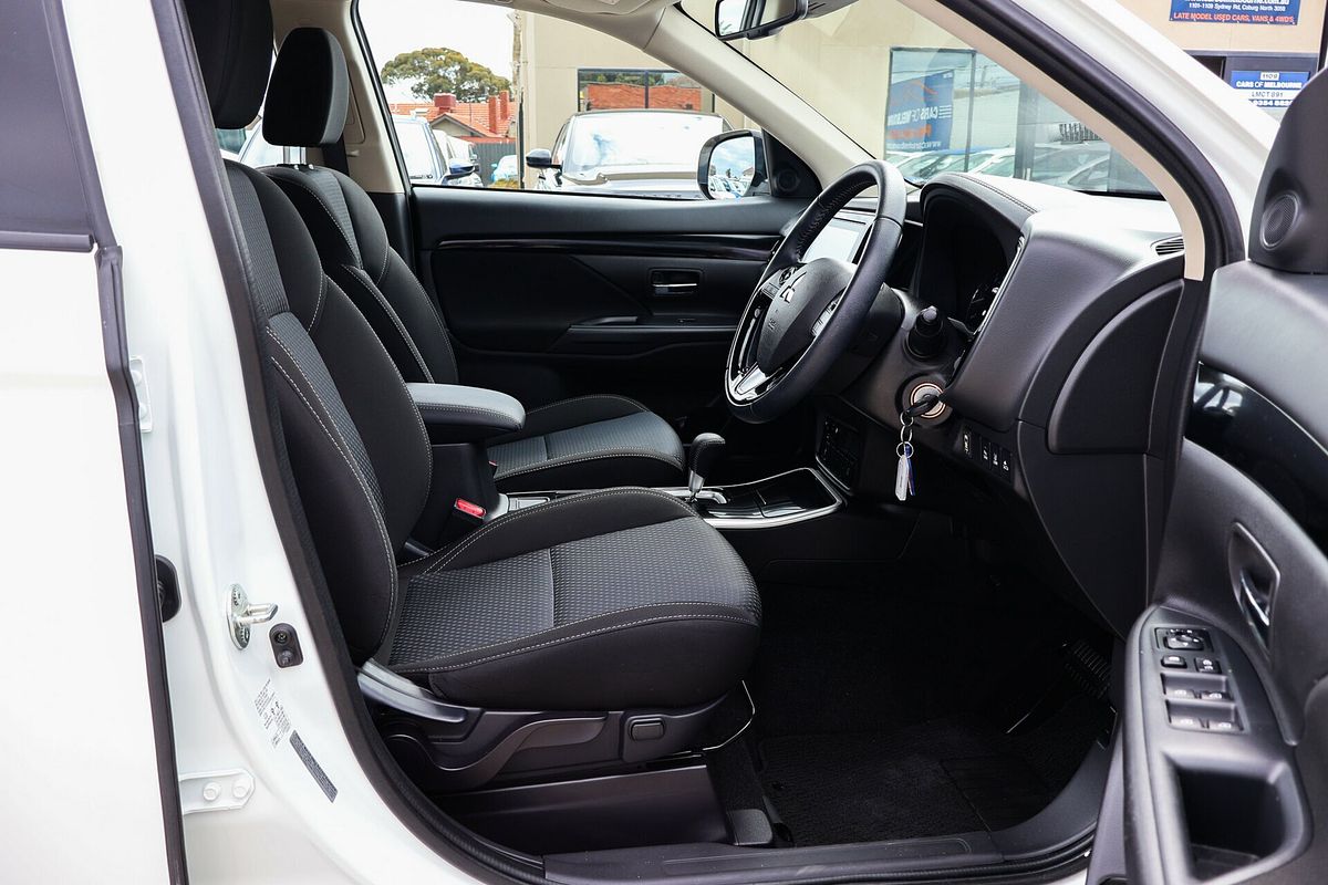 2021 Mitsubishi Outlander ES ZL