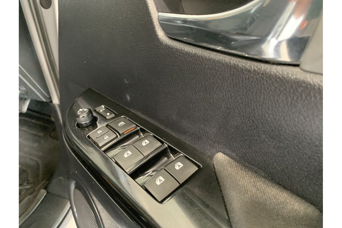 2016 Toyota Hilux SR5 GUN126R 4X4