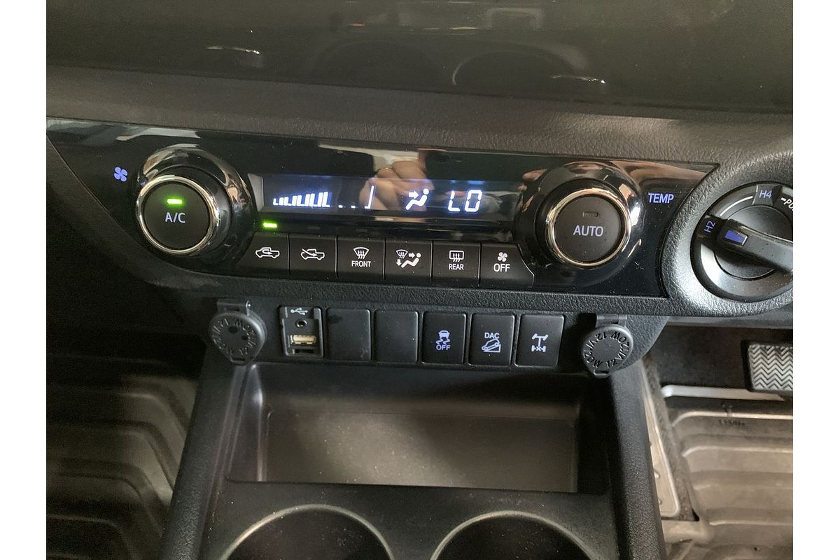 2016 Toyota Hilux SR5 GUN126R 4X4