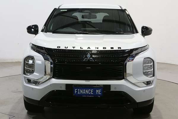 2024 Mitsubishi Outlander Black Edition ZM