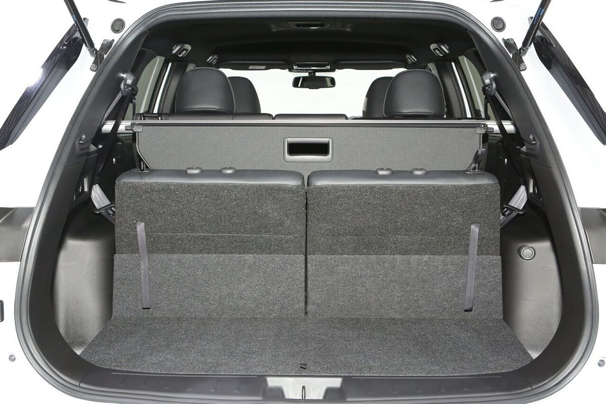 2024 Mitsubishi Outlander Black Edition ZM