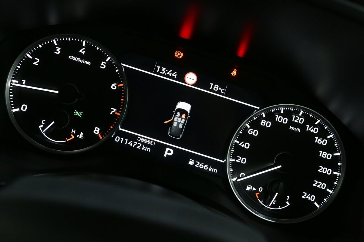 2024 Mitsubishi Outlander Black Edition ZM