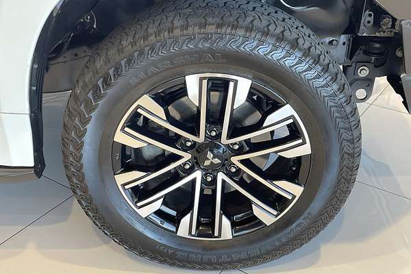 2020 Mitsubishi Pajero Sport GLS QF