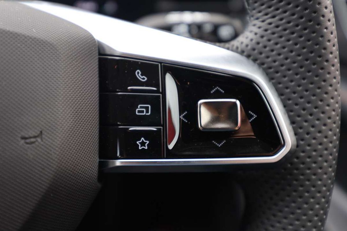 2025 MG HS Vibe AS33