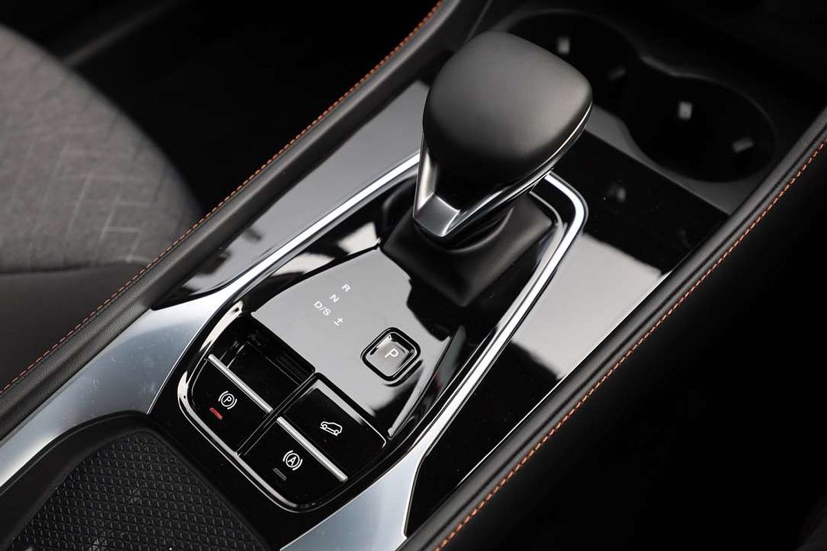 2025 MG HS Vibe AS33