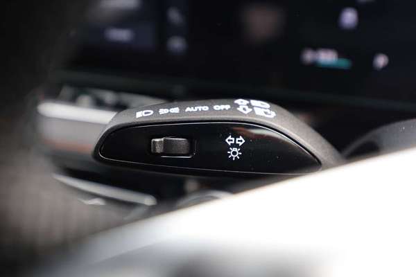 2025 MG HS Vibe AS33