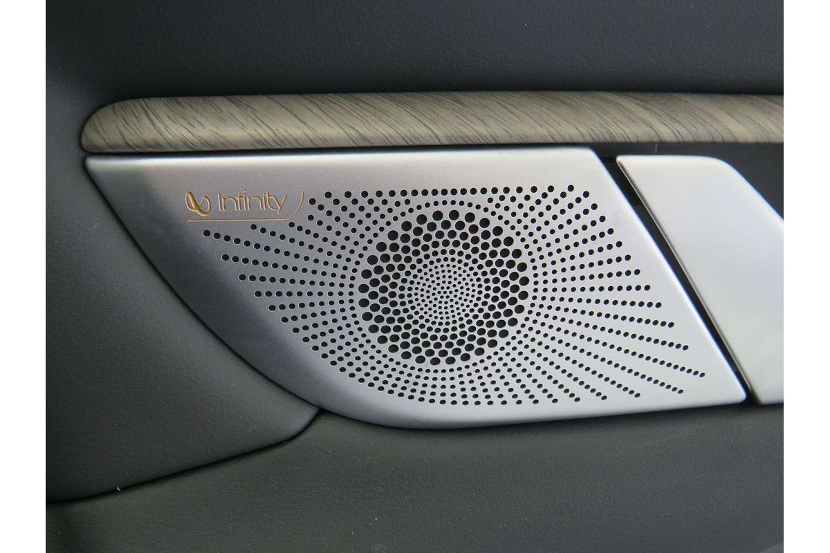 2025 GWM Tank 500 Ultra Hybrid P03