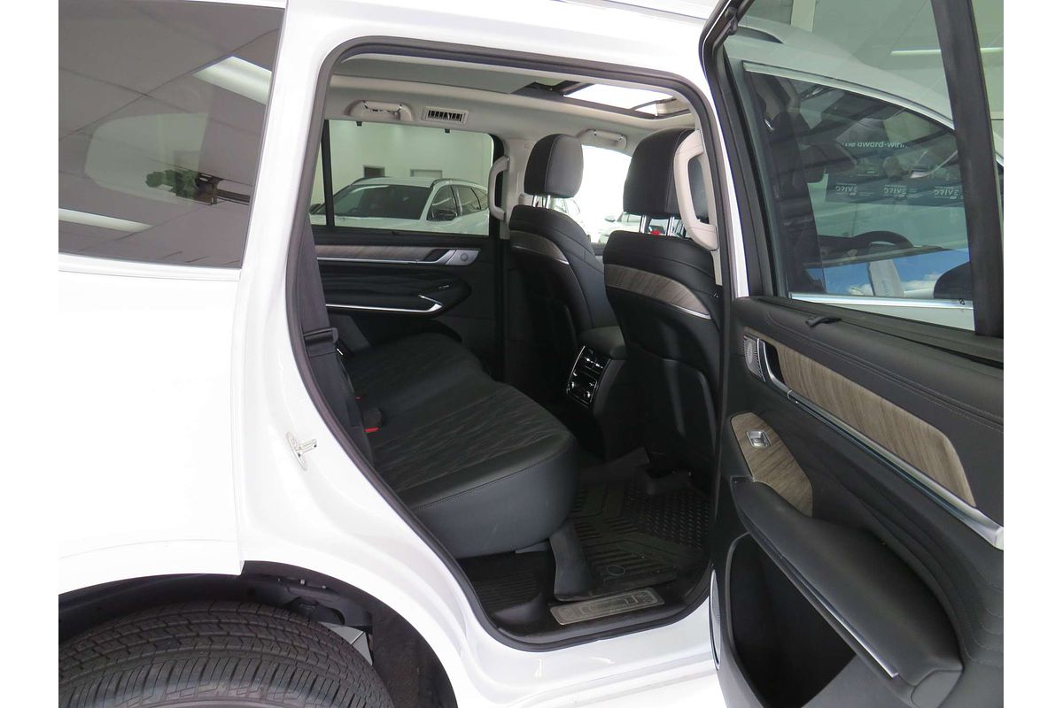 2025 GWM Tank 500 Ultra Hybrid P03