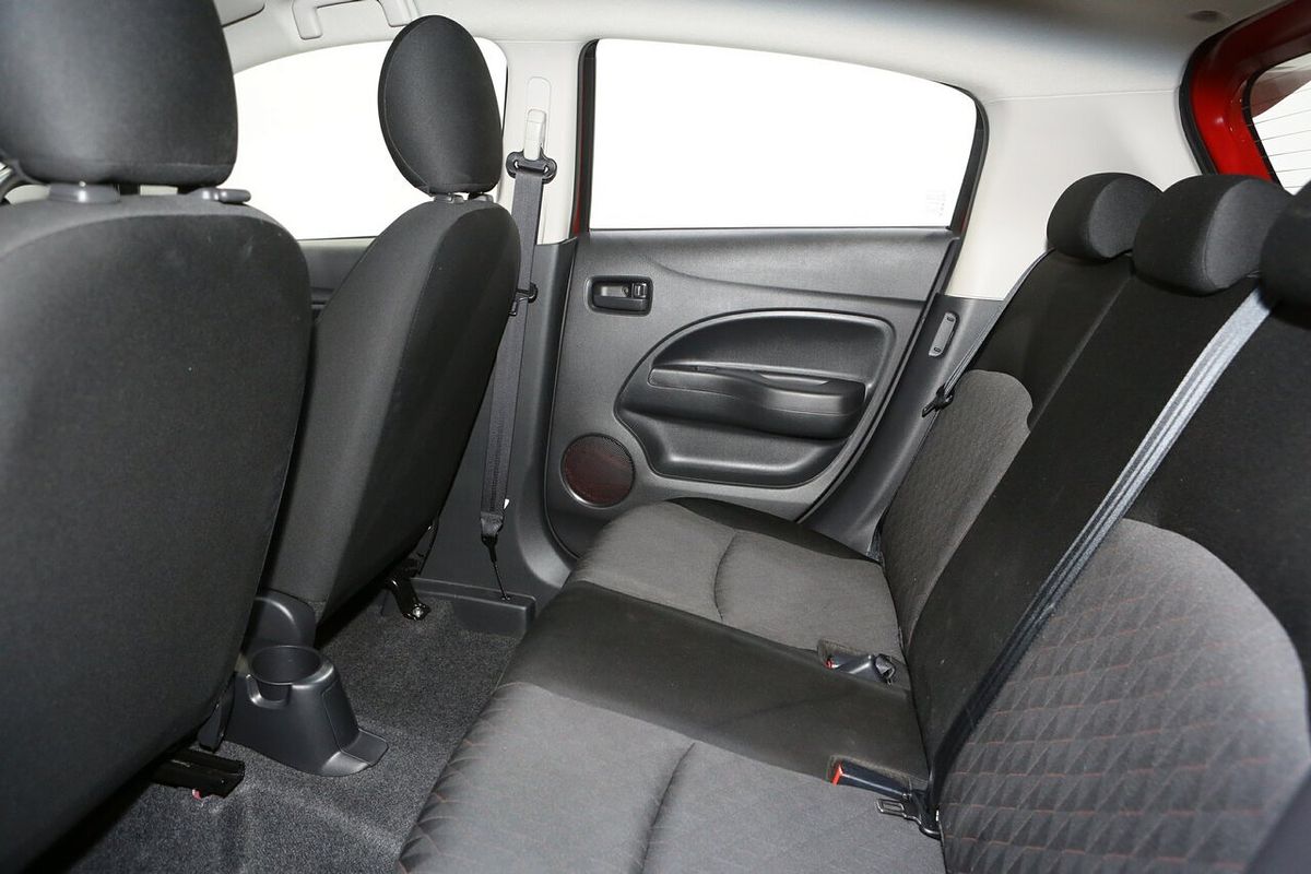 2021 Mitsubishi Mirage ES LB