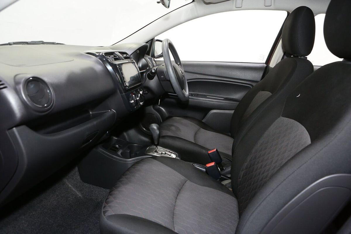 2021 Mitsubishi Mirage ES LB