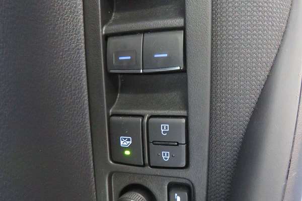 2022 Toyota Corolla SX Hybrid ZWE211R