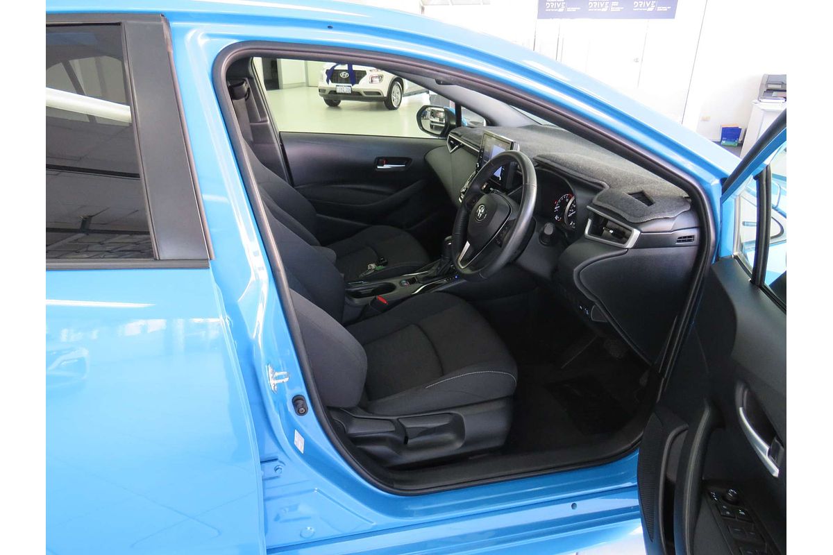2022 Toyota Corolla SX Hybrid ZWE211R