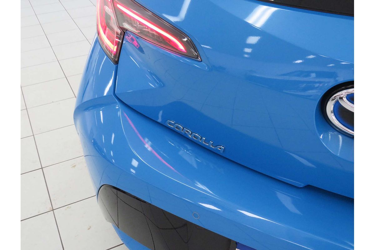 2022 Toyota Corolla SX Hybrid ZWE211R
