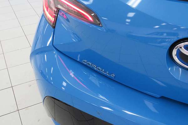 2022 Toyota Corolla SX Hybrid ZWE211R