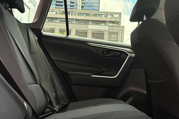 2021 Toyota RAV4 GXL AXAH54R