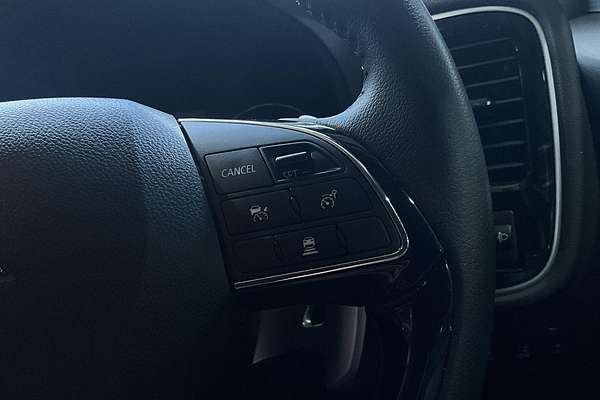 2020 Mitsubishi Outlander LS ZL