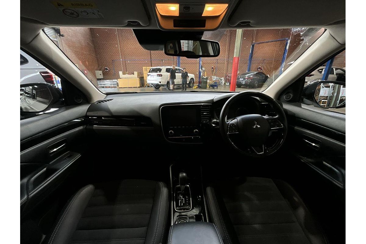 2020 Mitsubishi Outlander LS ZL