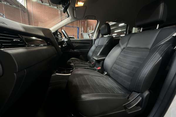 2020 Mitsubishi Outlander LS ZL