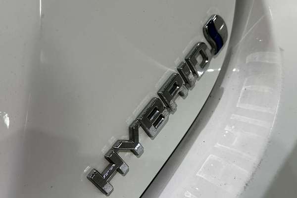2019 Toyota Camry Ascent AXVH71R