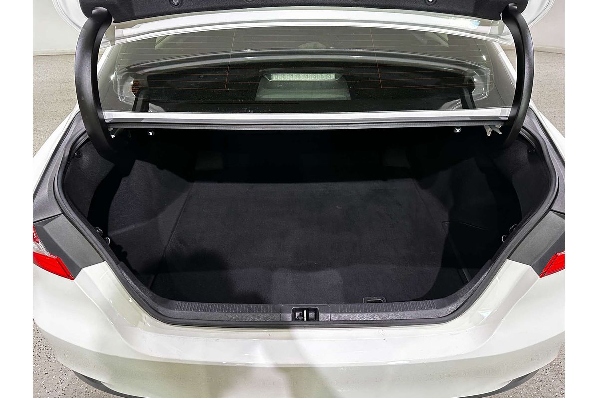 2019 Toyota Camry Ascent AXVH71R