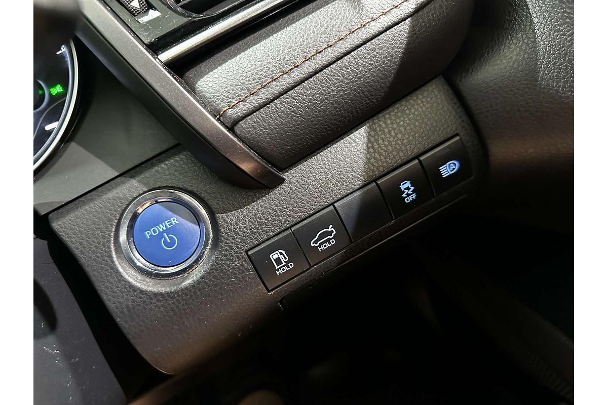 2019 Toyota Camry Ascent AXVH71R