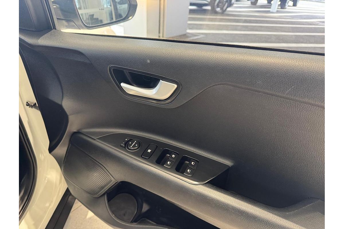 2021 Kia Stonic S YB