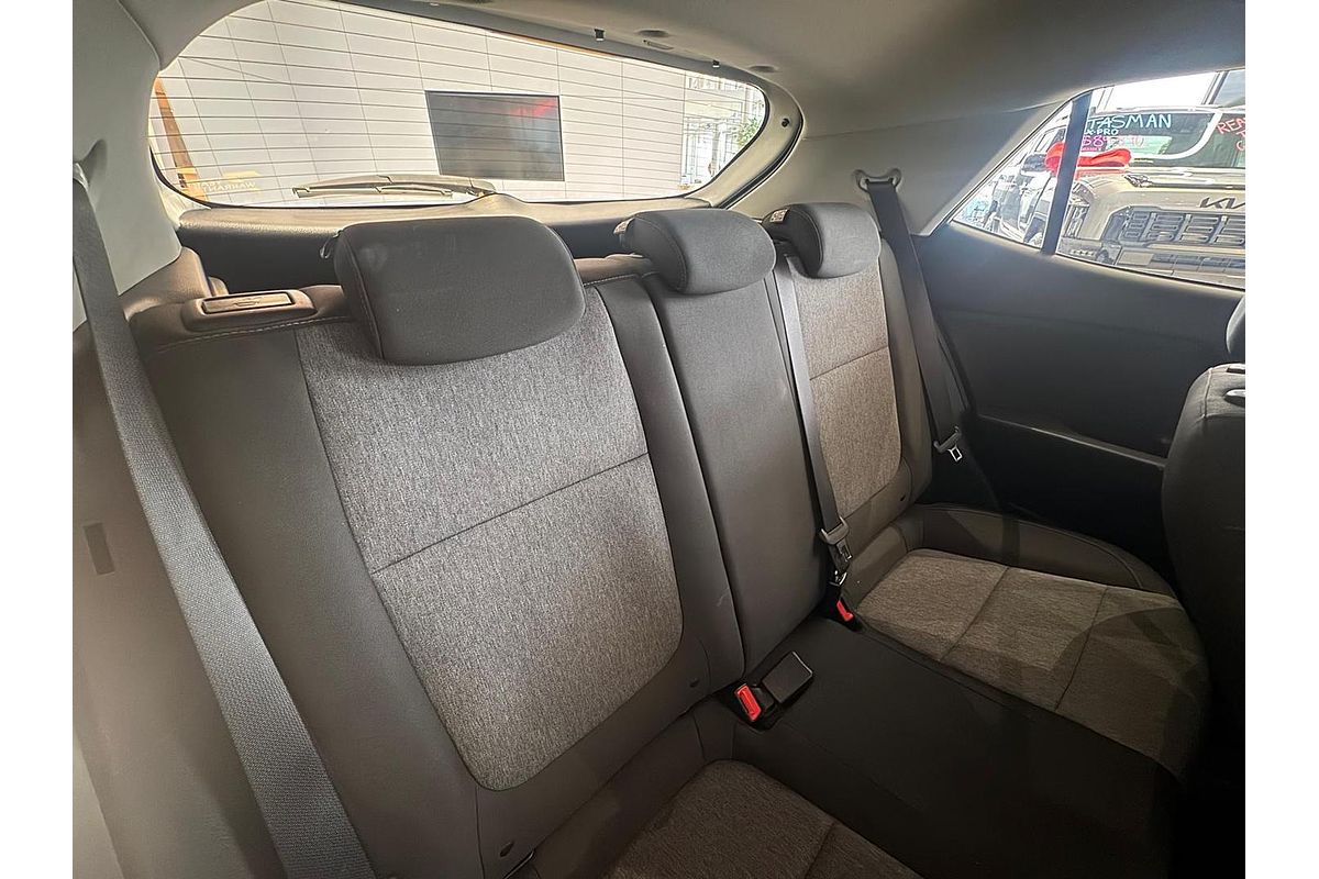 2021 Kia Stonic S YB