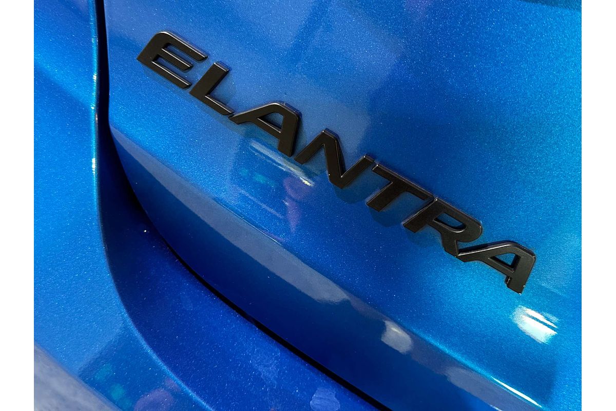 2017 Hyundai Elantra Active AD