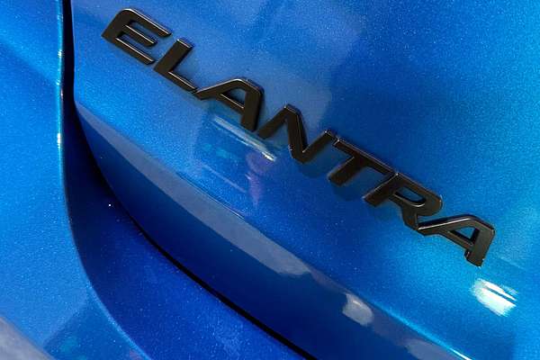2017 Hyundai Elantra Active AD