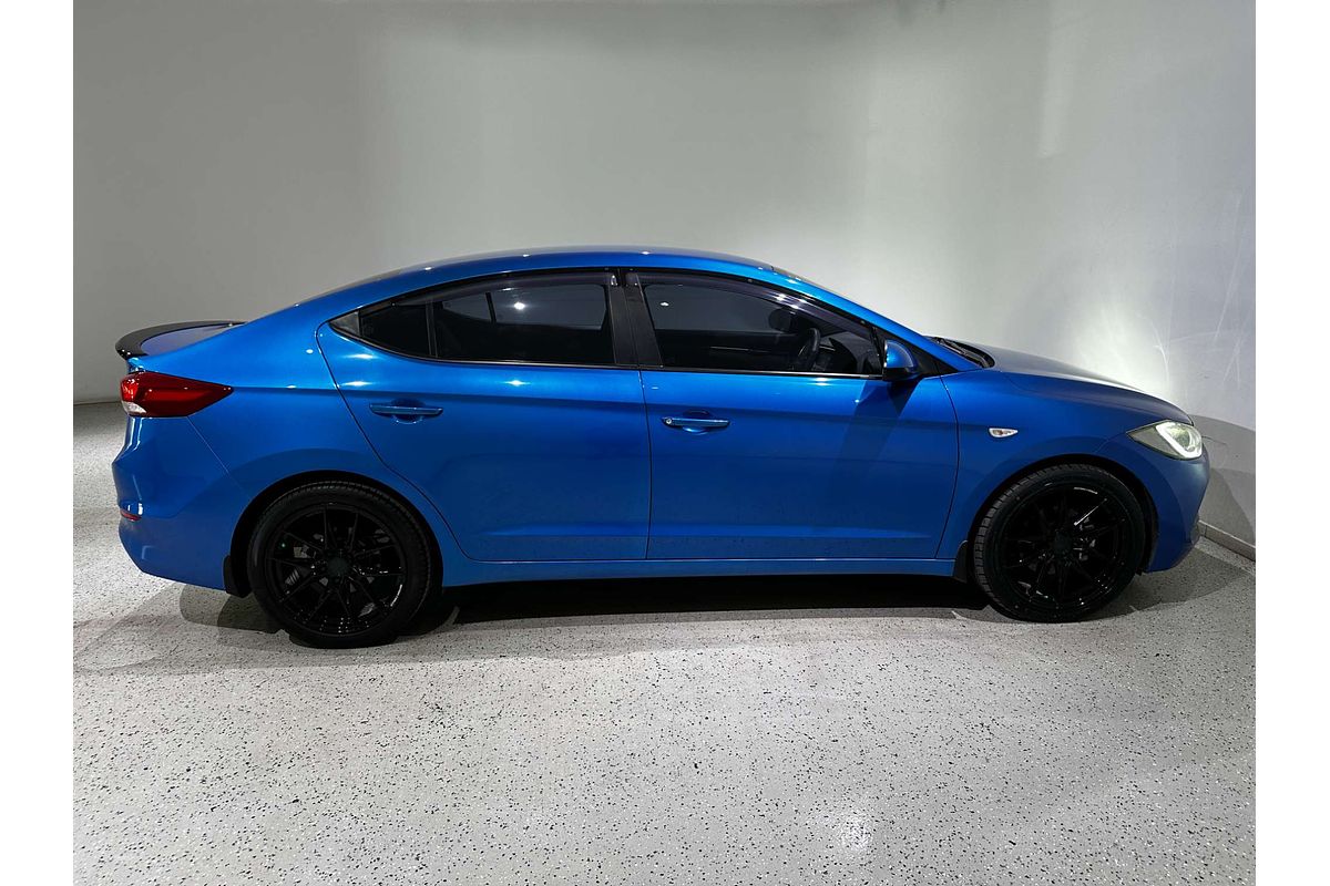 2017 Hyundai Elantra Active AD
