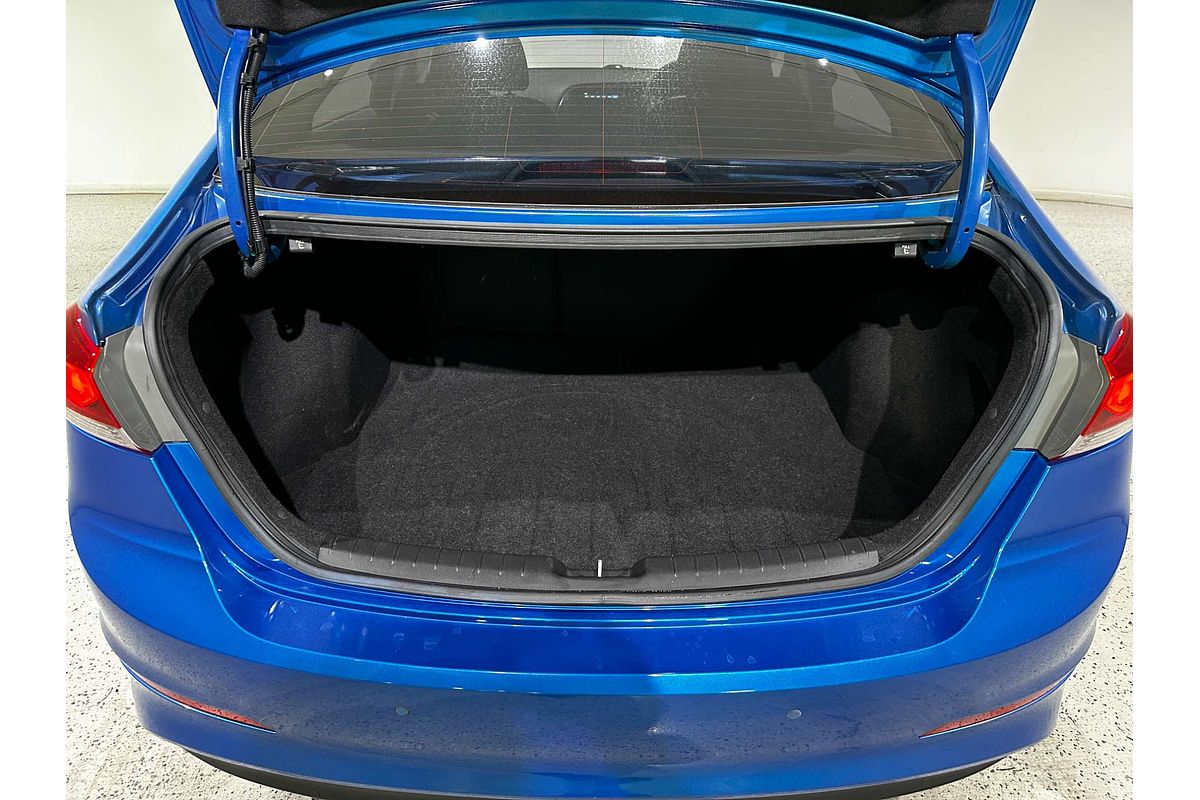 2017 Hyundai Elantra Active AD