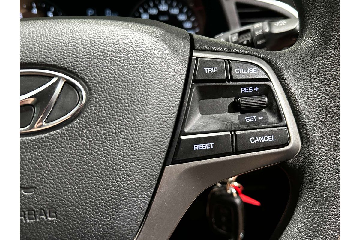 2017 Hyundai Elantra Active AD