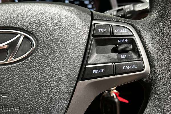 2017 Hyundai Elantra Active AD