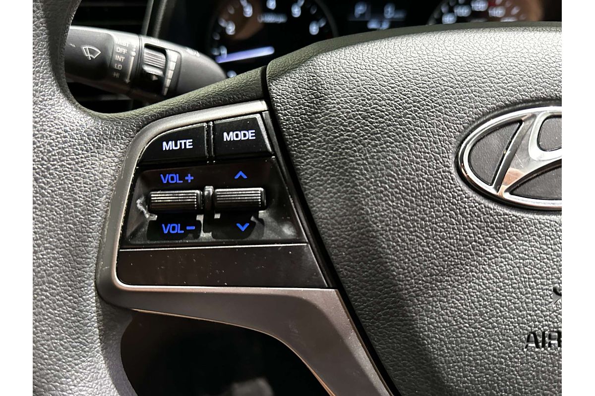 2017 Hyundai Elantra Active AD